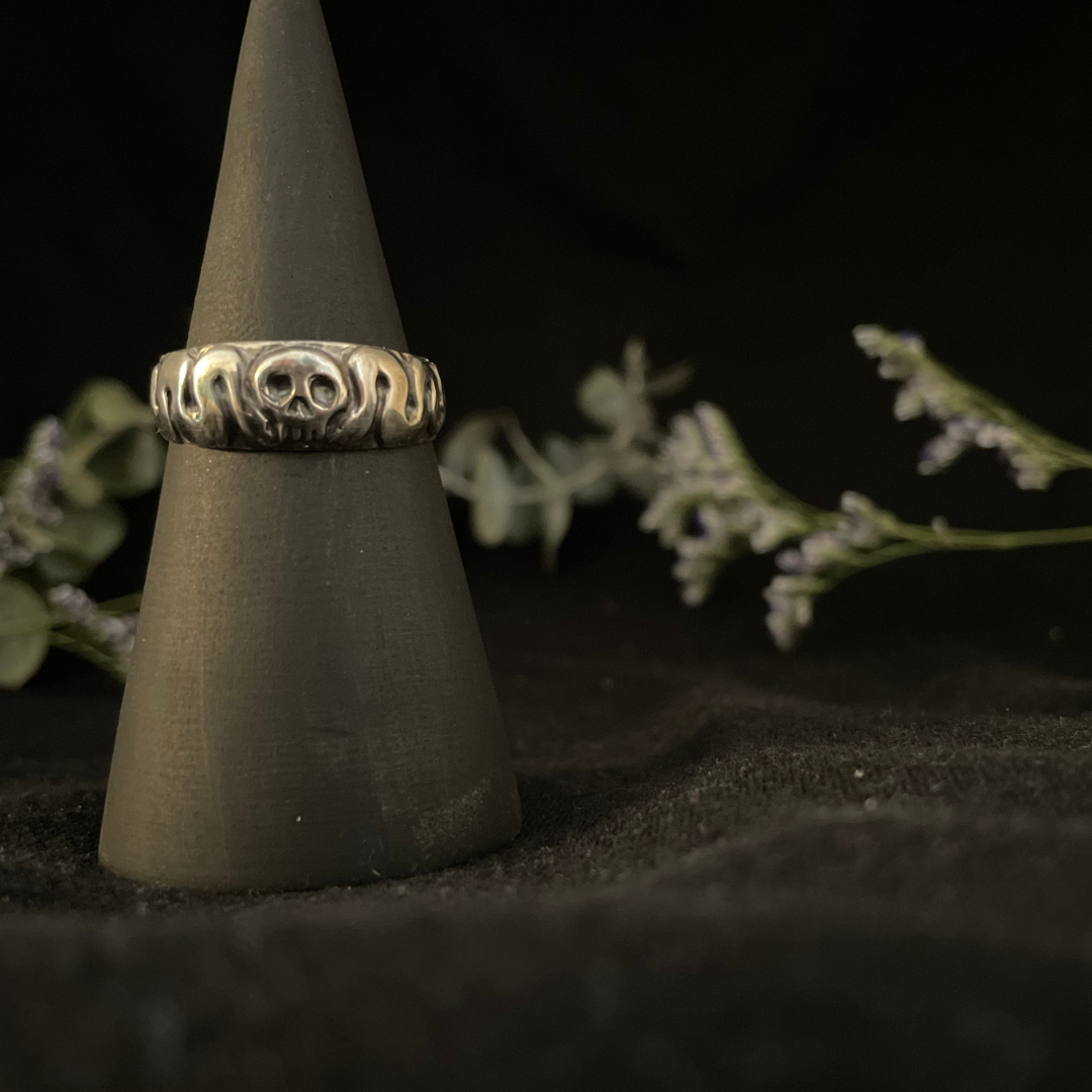 MEMENTO MORI :: Belle Morte No.2 :: Skull and Serpents Ring