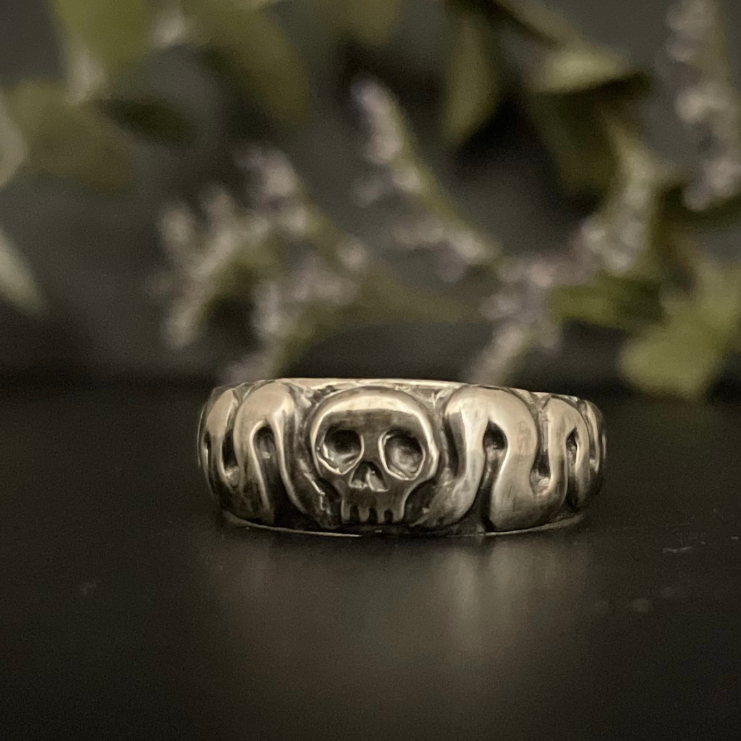 MEMENTO MORI  ::  Belle Morte No.2  ::  Skull and Serpents Ring