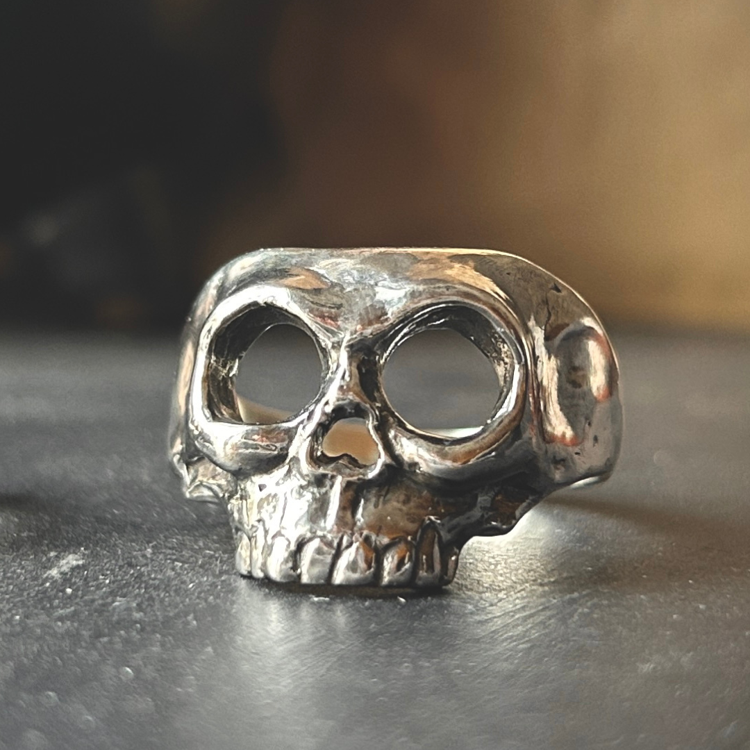 MEMENTO MORI  ::  Grimshaw Ring