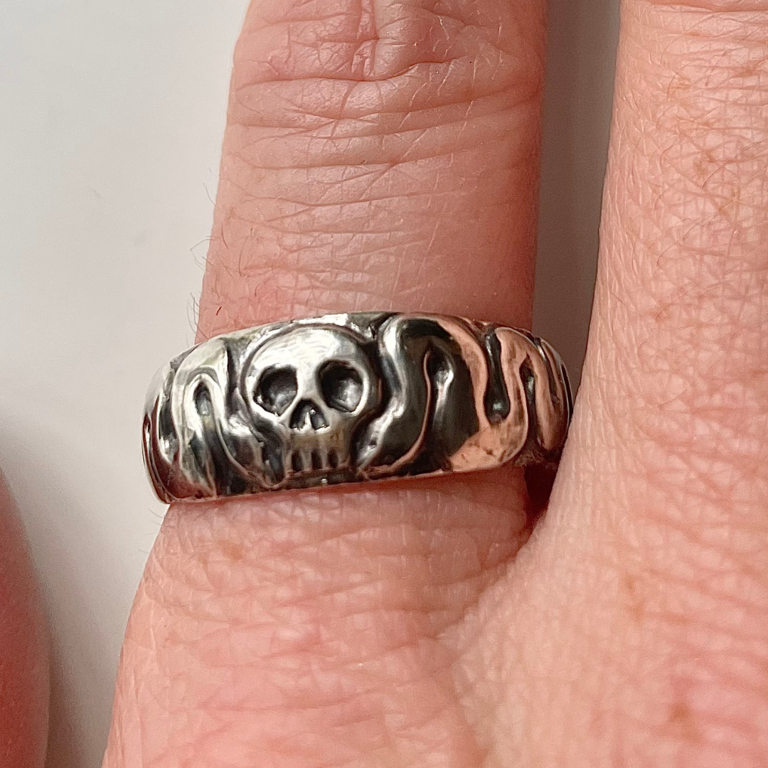 MEMENTO MORI  ::  Belle Morte No.2  ::  Skull and Serpents Ring