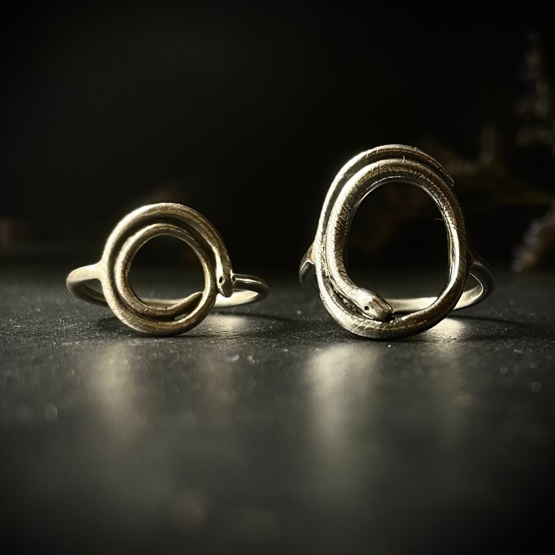 SERPENT SISTERS  ::  Augustine