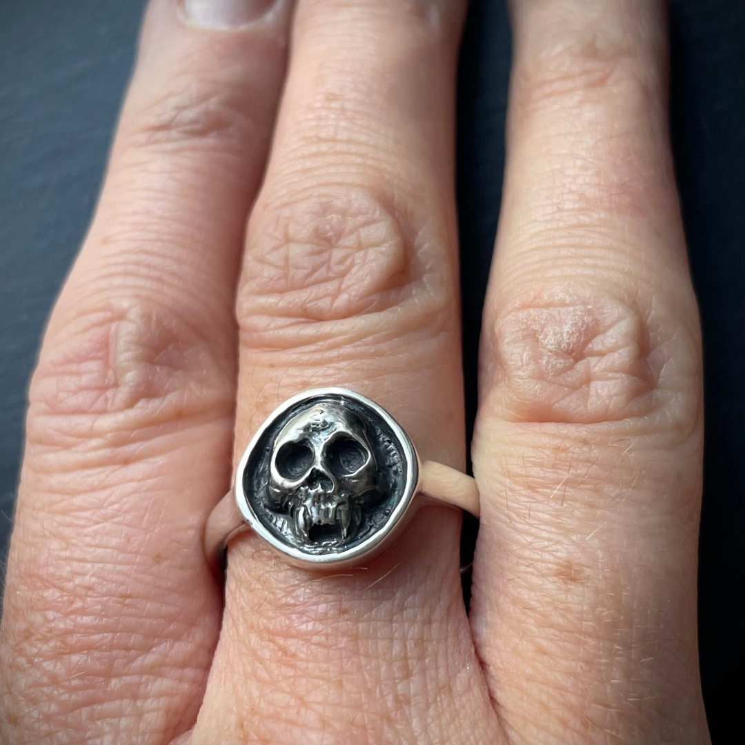 BESPOKE  ::  Custom Designed Signet no.3