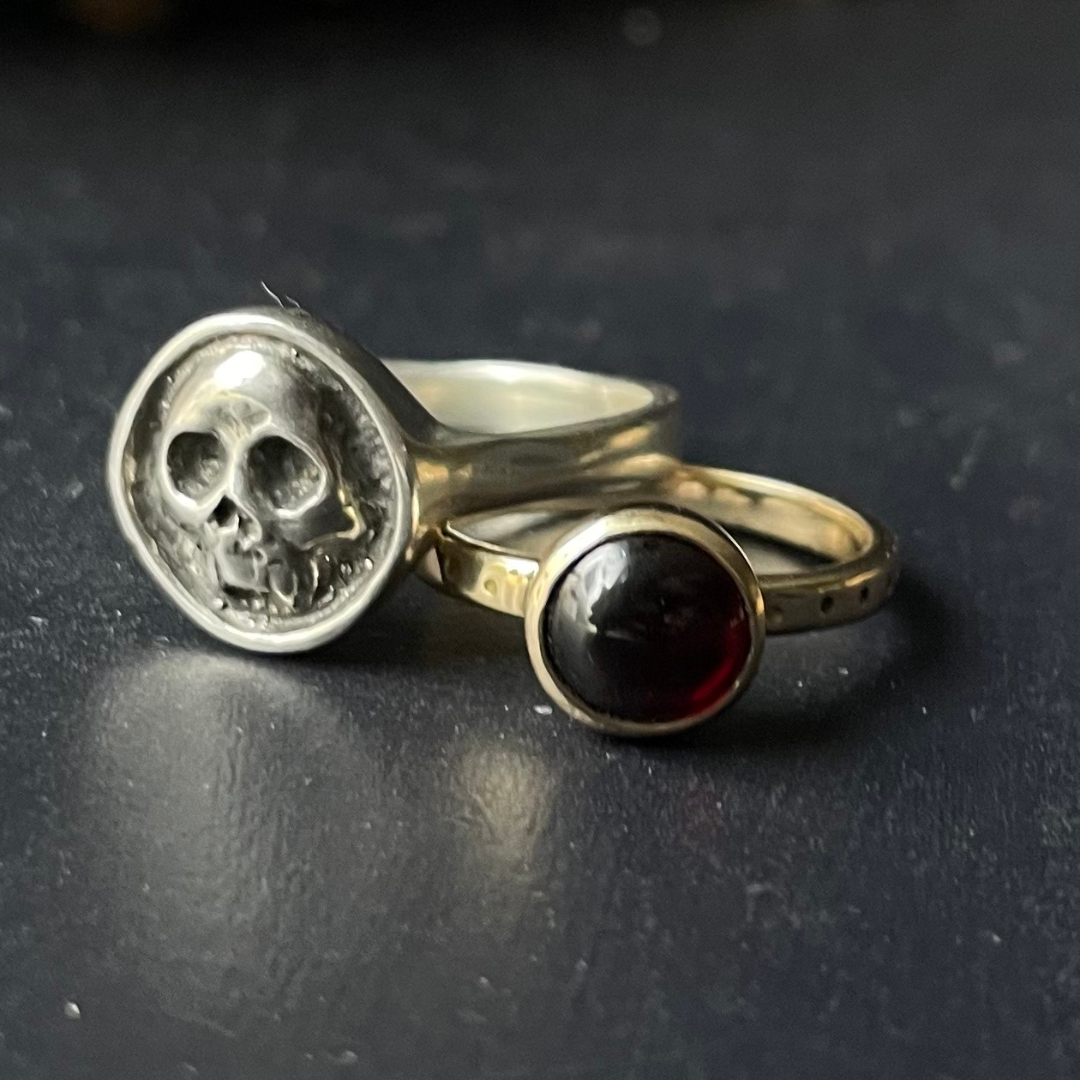LUX  ::  Vampire&#39;s Kiss  ::  Garnet solitaire in 14k gold